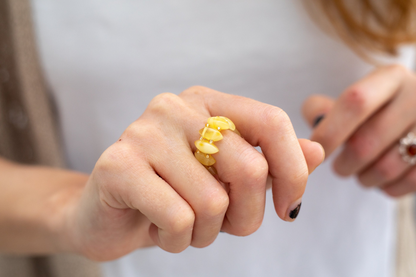 Stretchy Butterscotch Yellow Bead Ring