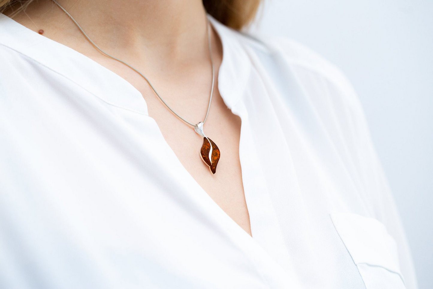 Wavy Amber Pendant