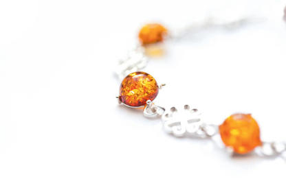 Lucky Clover Amber Bracelet