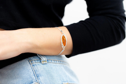 Modern Amber Chain Bracelet